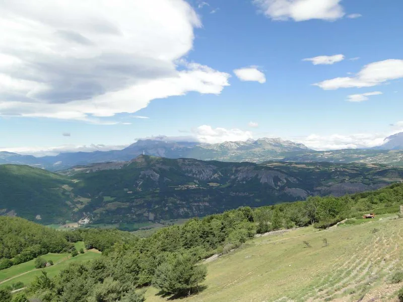 Randonnée Les Deux Chapelles · Saint-Étienne-le-Laus
