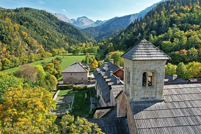 Randonnée ITAC pédestre #1 : Veynes - Le Laverq en 12 étapes par Ceüse, Serre Ponçon et Boscodon · Veynes