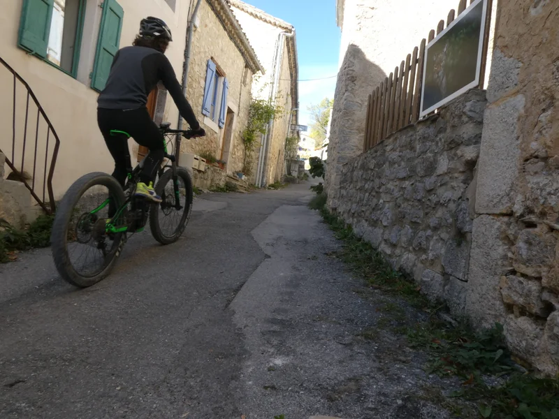 VTT Les Damias à VTT (N°6) · Éourres
