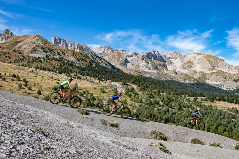 VTT Bois rond et pied de Faraut (VTT n°15 Noir) (0) · Le Dévoluy