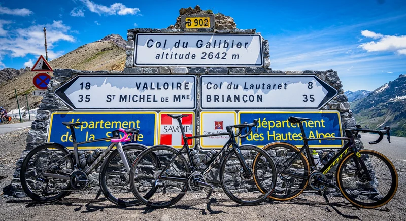 Vélo de route Ascension du Col du Galibier (2642 m) · Le Monêtier-les-Bains