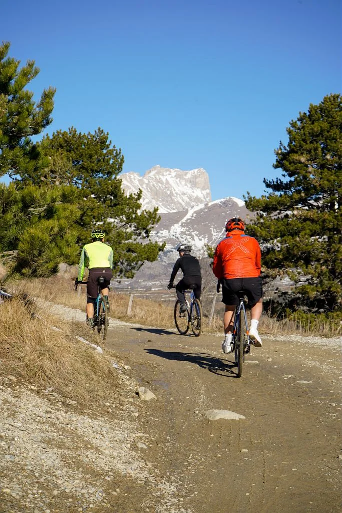 Vélo de route De Céüse à la Durance, les 3 cols (Gravel Noir) · Sigoyer