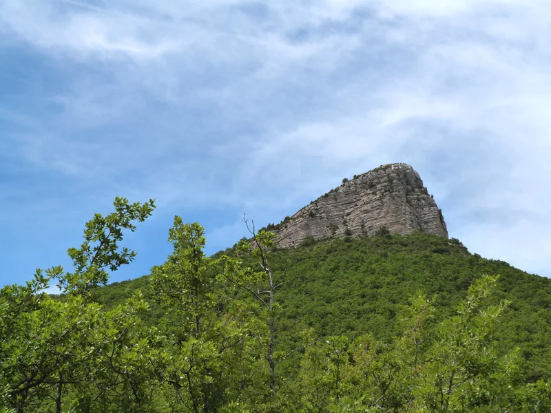 Trail Tour du Mont de Garde · Trescléoux