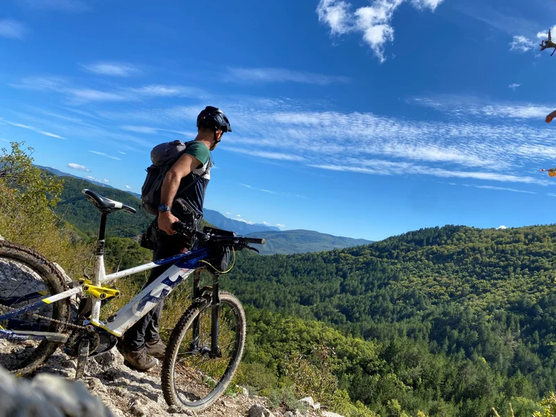VTT Aux portes de la vallée du Jabron à VTT (N°15) · Sisteron