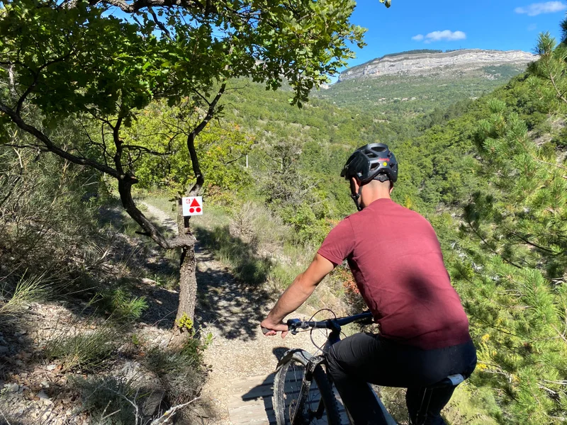 VTT De la Baume à Entrepierres en VTTAE (N°6 + 10) · Sisteron