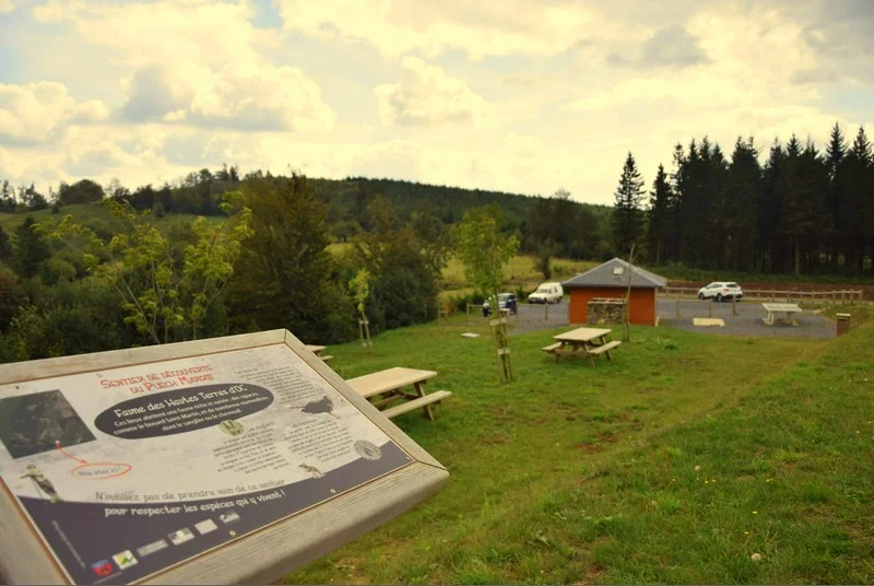 Randonnée Sentier du petit naturaliste · Fontrieu