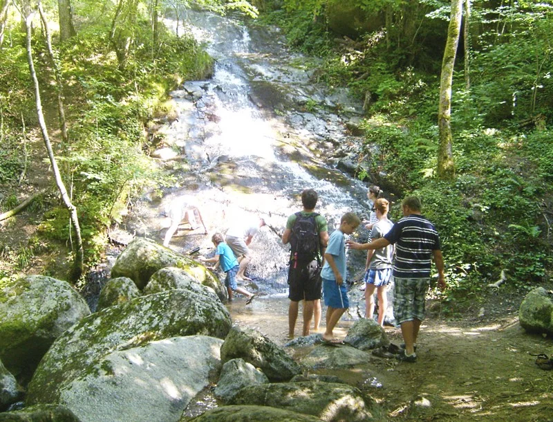 Randonnée Sentier de la cascade du Paradis · Burlats