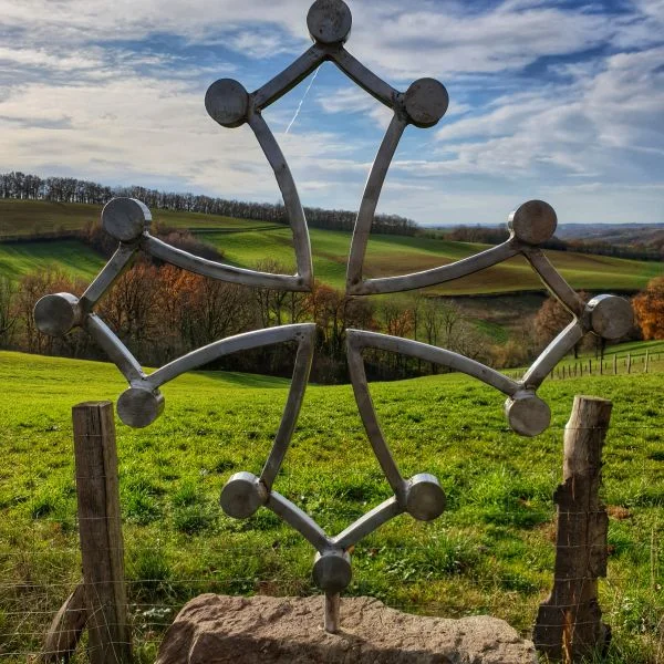 Randonnée Chemin entre Vallons et Collines · Terre-de-Bancalié
