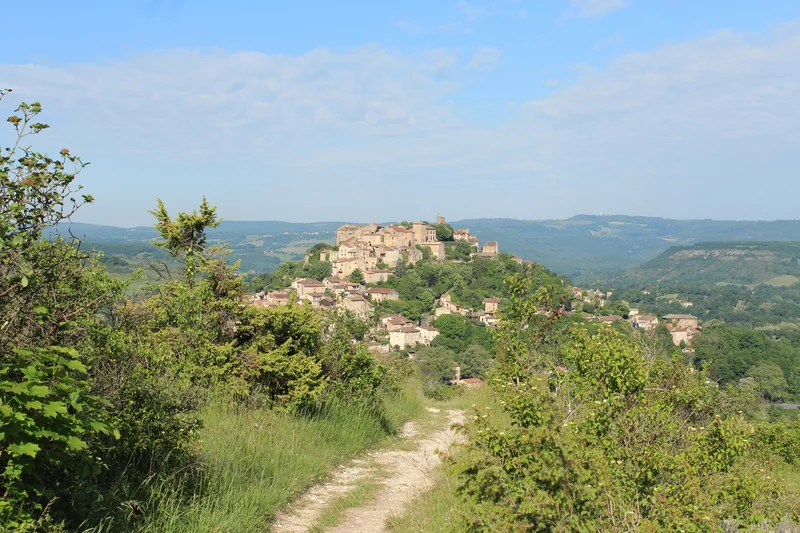 Randonnée Chemin du Grain de sel · Saint-Marcel-Campes