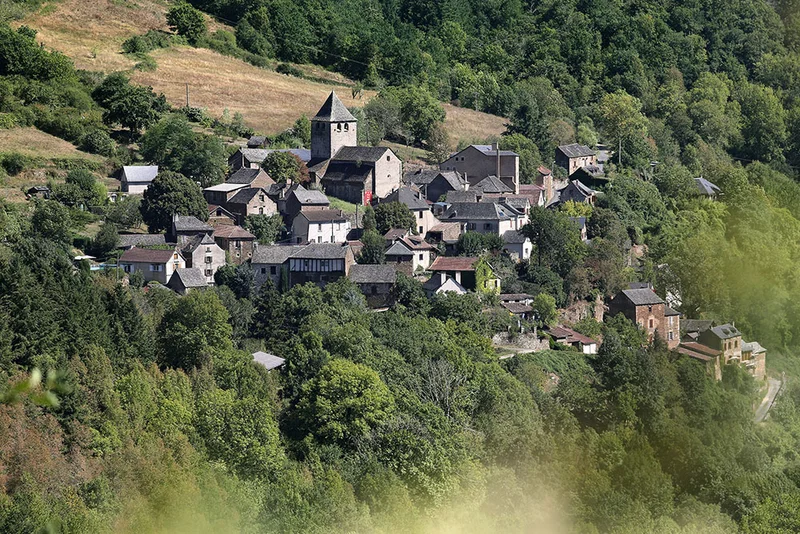 Randonnée Circuit du patrimoine de Lagarde Viaur · Montirat