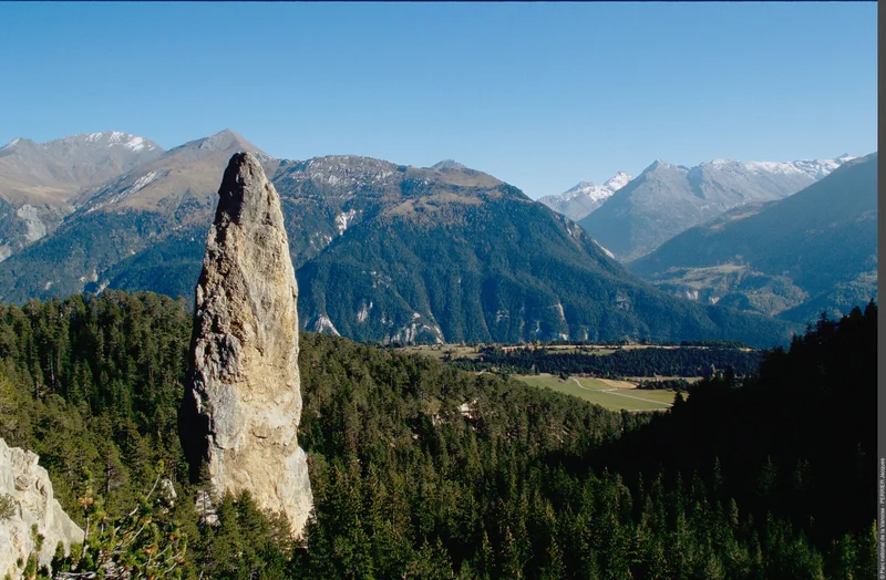 Randonnée Sur les traces du monolithe de Sardières et du télégraphe Chappe · Aussois