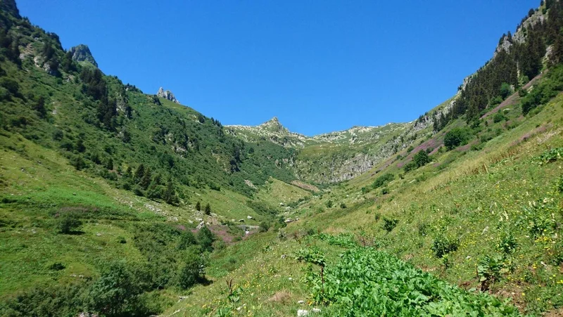 Randonnée Boucle des Pissus : randonnée facile dans le massif de la Lauzière · La Léchère