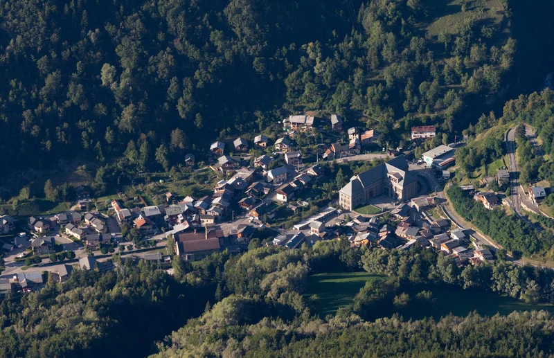 VTT 31-Un petit tour en remontant le Doron de Bozel · Bozel